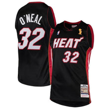 Load image into Gallery viewer, 32-Shaquille O'Neal Miami Heat  2005-06 Hardwood Classics  - Black